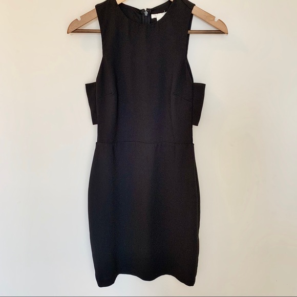 🆕 H&M Black Sleeveless Side Cutout Fitted Dress - Picture 2 of 8